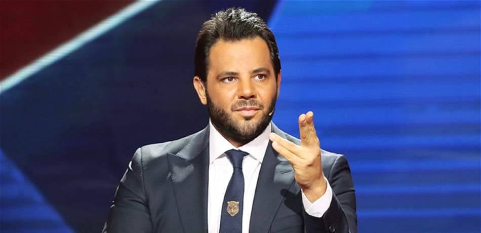 في الفيديو... نيشان ينهار على الهواء ويغادر الاستوديو باكياً!