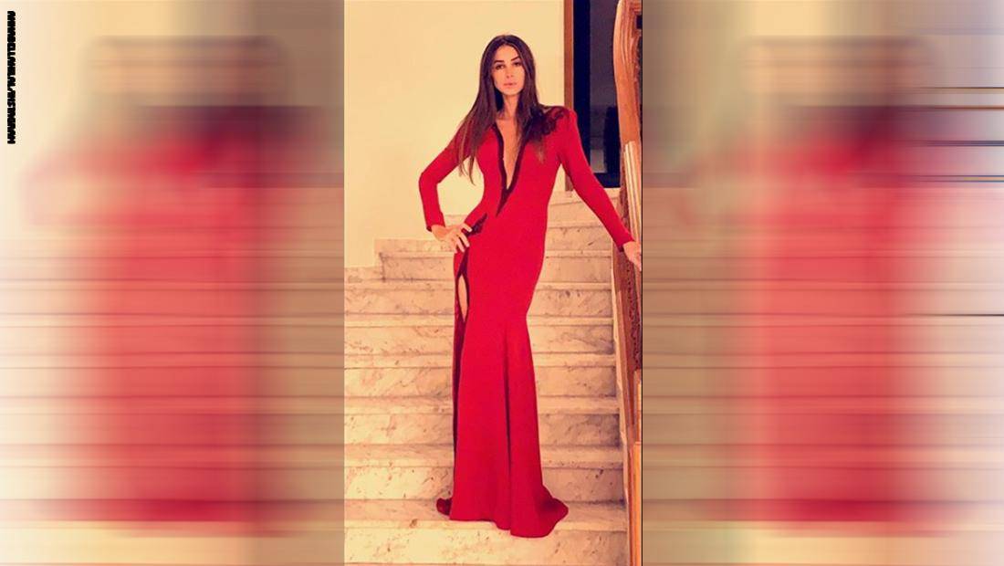من اللون الأحمر إلى فساتين بفتحات مغرية.. إطلالات باهرة لنجمات عربيات بعيد الحب