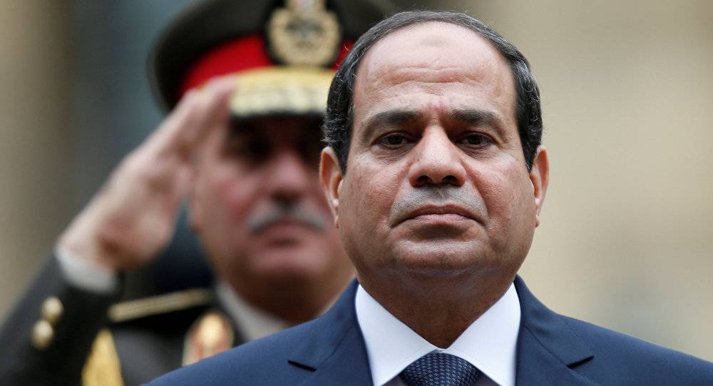 السيسي يجتمع بالمجلس الأعلى للقوات المسلحة
