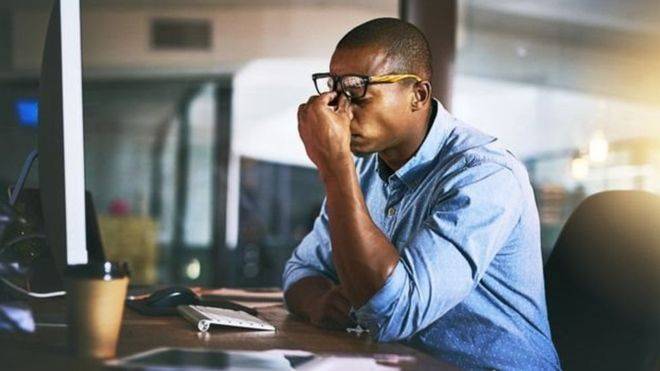 كيف يؤثر السهر سلبا على نشاط الدماغ؟