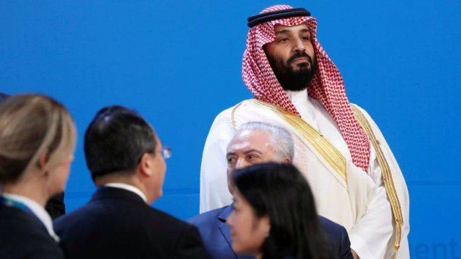 محمد بن سلمان، حمام وبالونات وآمال استثمارية في استقبال ولي العهد السعودي في باكستان