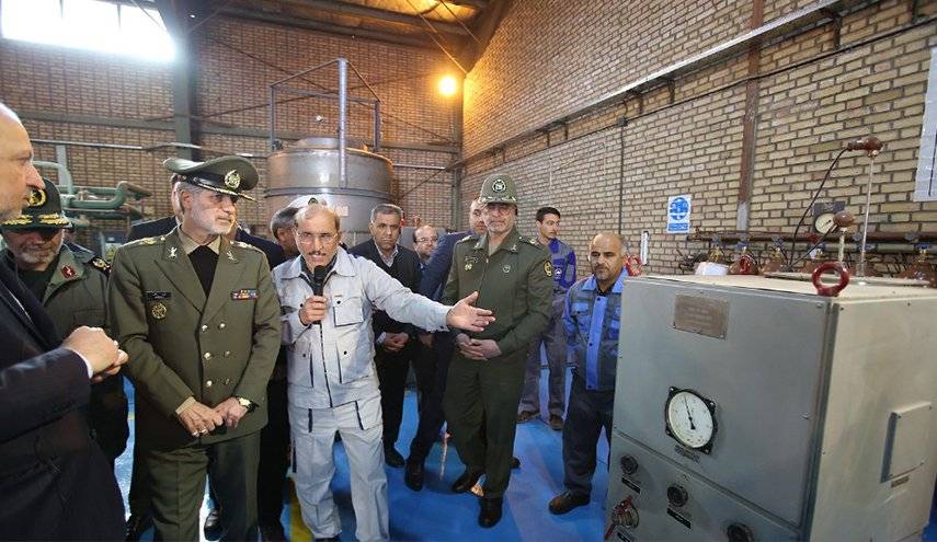 ايران تدشن 5 مشاريع صناعية في مجال الطاقة