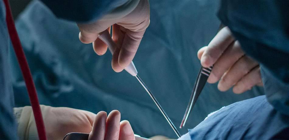 دراسة تكشف: هذا تأثير إجراء الجراحة مساء بدلا من الصباح