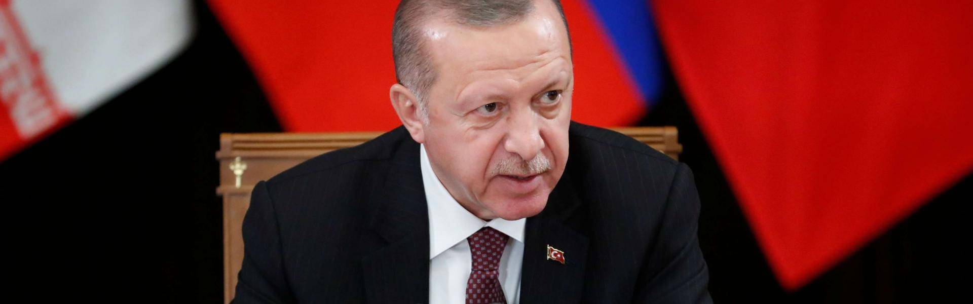 أردوغان يحذّر من موجة هجرة جديدة