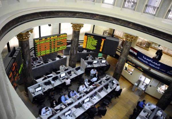 تباين مؤشرات البورصة المصرية بمستهل التعاملات