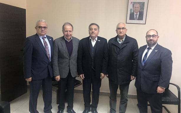 بحضور رئيس وأمين عام اللجنة الأولمبيّة

إتحاد التزلج على الجليد يزور الوزير فنيش وخيامي