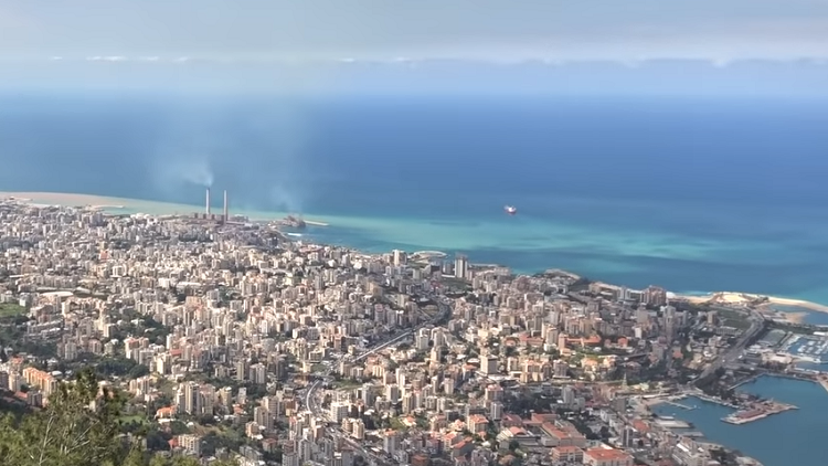 طبيب يعاين طفلة و"يقتلها" بعد دقائق  بالخطأ في الكورة