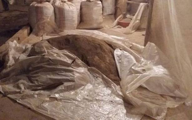 دهم مزرعة في العلاق

وتوقيف شخصين

وضبط أسلحة ومُخدرات