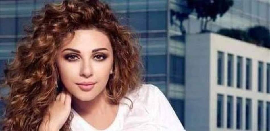 صورة جريئة لميريام فارس بـ"الشرشف" فقط!