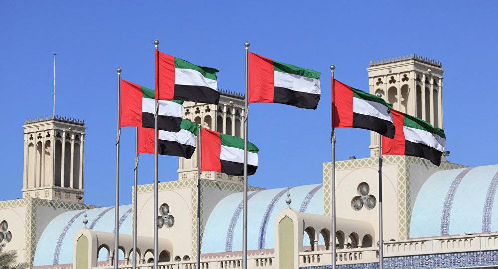 الإمارات تشطب 100 مليون دولار من ديون مواطنيها