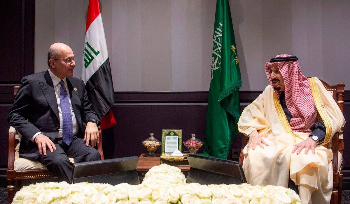 لقاء بين الملك سلمان والرئيس العراقي في مصر