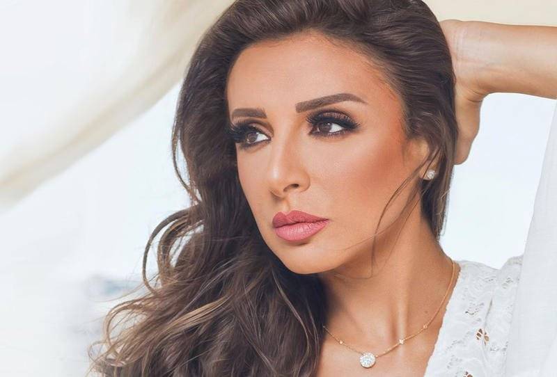 بالصور: أنغام تعلن زواجها رسميا من حفل الكويت