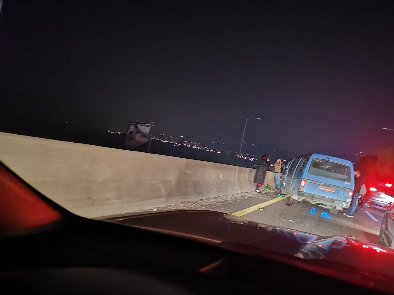 حادث سير بين 6 سيارات على طريق صيدا ما أدى الى زحمة سير خانقة