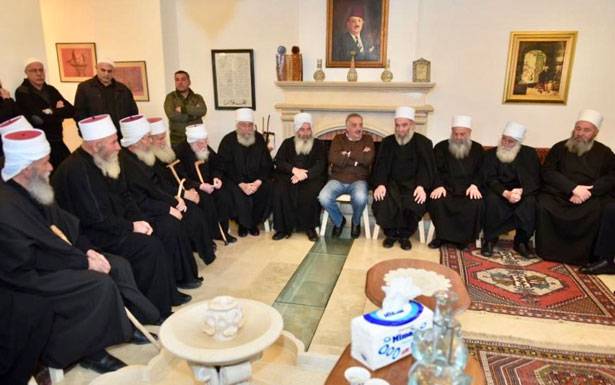 التقى وفدا من مشايخ جبل الشيخ وجبل العرب

أرسلان: كنتم وستبقون رأس حربة

في الدفاع عن هويتنا وكرامتنا وتاريخنا