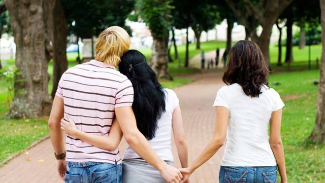 لا تحسبها مثلك.. 7 اختلافات غريبة بين الرجال والنساء الخائنين