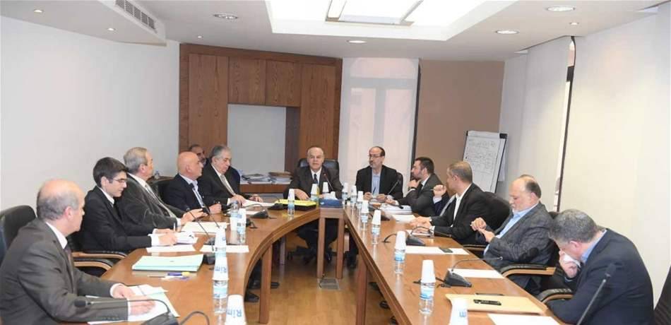 لجنة الإدارة تابعت انهيار الطريع السريع في برج رحال