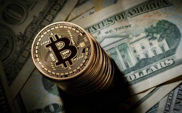 "بتكوين" تهبط بنسبة 8% إلى 3800.50 دولار أميركي