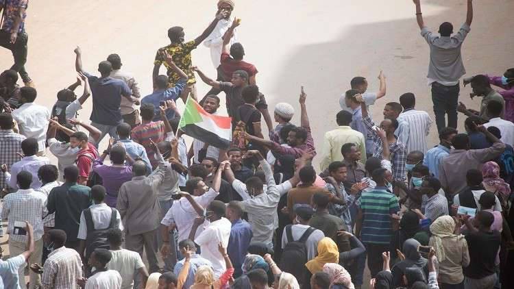"تجمع المهنيين السودانيين" يعلن توجه مظاهرات اليوم إلى القصر الجمهوري