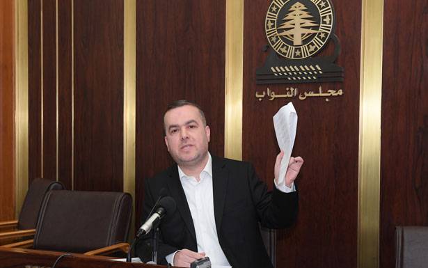 فضــل الــله : هـدفـنـا أن نـعرف أين ذهـب الـمال ولـيـتحمّـل الـقضـاء مسؤوليّـته

وثائق رسـميّة إذا سلـكت مسارها الصحيح سـتُؤدّي الى مُحاسبة رؤوس كبـيـرة