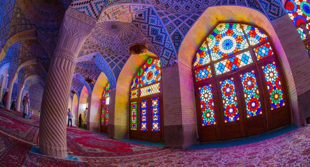 خطيب جمعة طهران: زيارة الأسد تحمل رسالة واضحة إلى إسرائيل وأمريكا