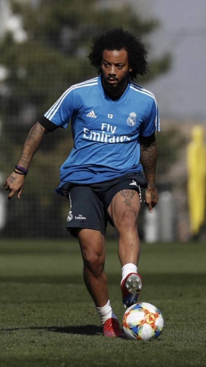 ريال مدريد يقرر بيع مارسيلو ويحدد سعره