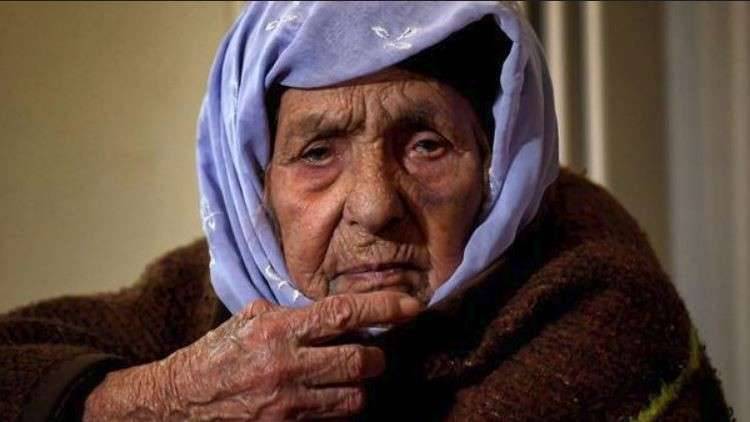 وفاة أكبر لاجئة في العالم.. سورية وعمرها 112 عاما !