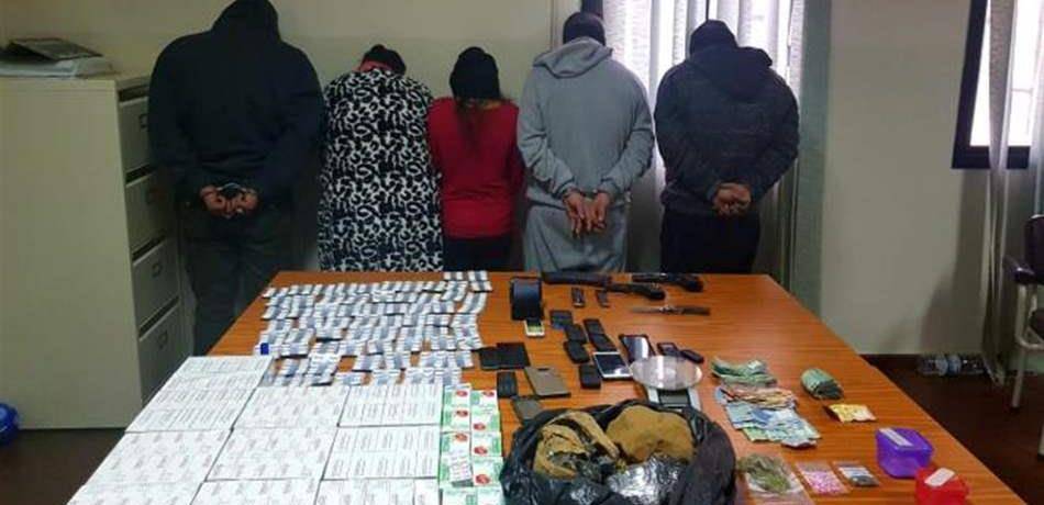"زوزو" أكبر تاجر مخدّرات في الشويفات.. بقبضة قوى الأمن (فيديو)