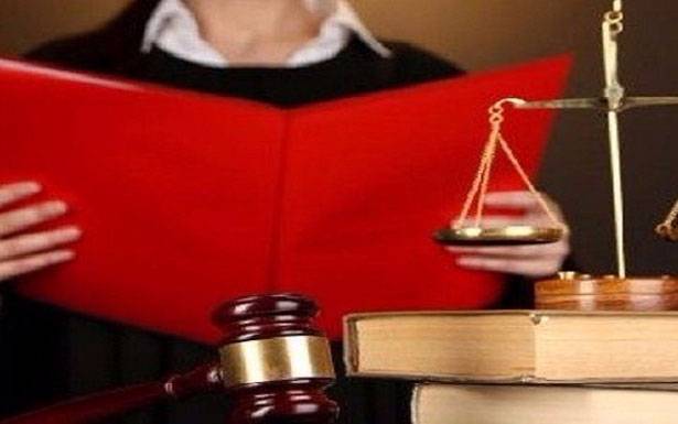 اسماء القضاء المقترحين للتعيين

بالمجلس الاعلى لمحاكمة الرؤساء