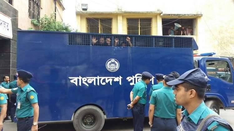 دكّا تعدم مواطنا أدين بالسطو على دبلوماسي سعودي وقتله