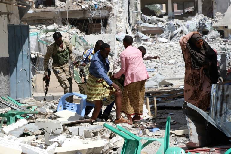 عشرون قتيلا في هجوم حركة الشباب في مقديشو والحكومة تدعو إلى رصّ الصفوف