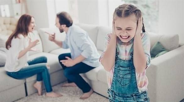 صراخ الأب أثناء حمل الأم يؤذي سمع الجنين