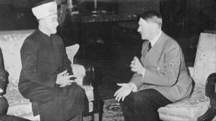 أسرار تكشف عن "أيقونة النضال الفلسطيني" وعن علاقته بهتلر وموسيليني