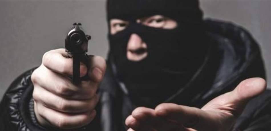 في زحلة.. حاولوا سلبه بقوّة السلاح فأفلت منهم!