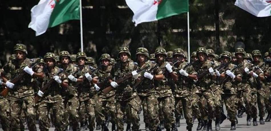 الجيش الجزائري يحذّر من العودة إلى "سنوات الجمر"