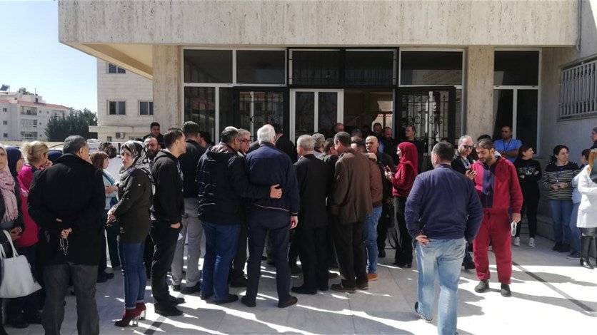 وقفة تضامنية مع الطبيب ربيع أبو شامي