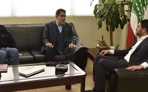 الغريب عرض ملف النازحين مع سفير ألمانيا

الساحلي: نحن على يقين بأن سوريا تريد عودة أهلها