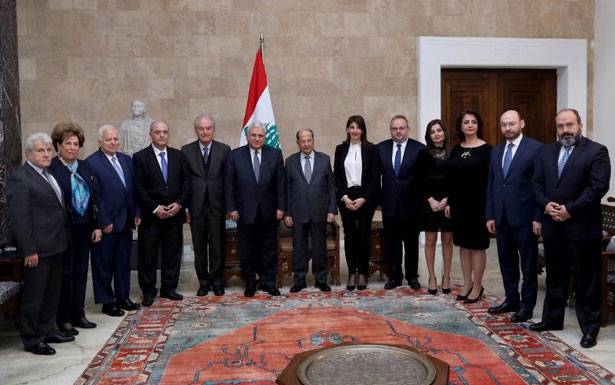 عون: لن نتراجع عن العمل لعودة النازحين الى بلادهم

واللحظة مؤاتية للانطلاقة بالمعركة ضد الفساد وسنربحها
