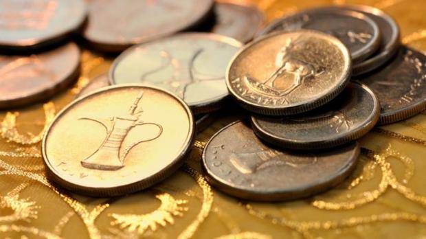 تراجع دخل الرسوم والعمولات لدى بنوك الإمارات