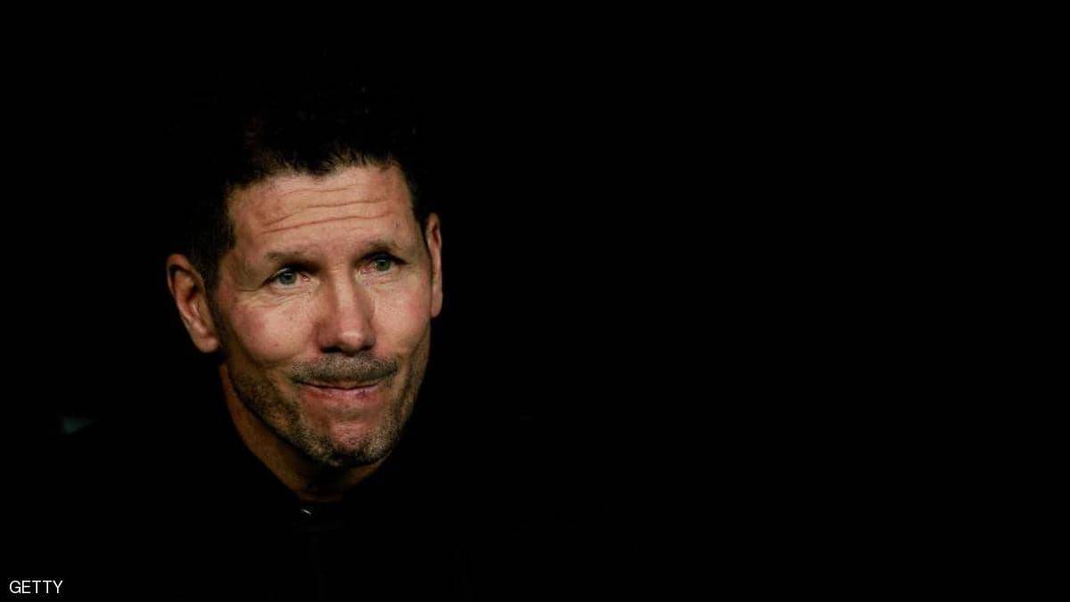 سيميوني يدفع 