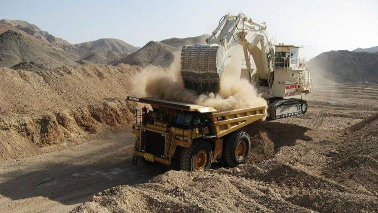 ”كنوز مصر“ تبحث عن قانون جديد ومطالب بإنقاذ الثروة المعدنية من الإهمال