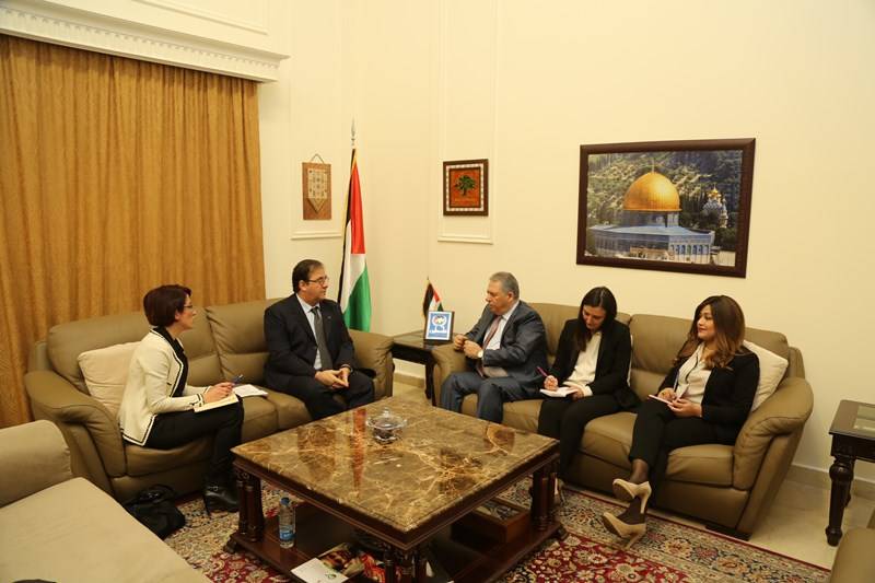دبور عرض والسفير الفرنسي أوضاع الفلسطينيين في لبنان