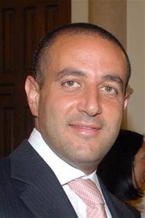 كيف ردّ وكيل نادر الحريري ردا على يعقوبيان؟