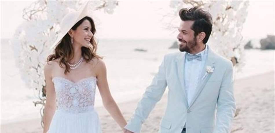 بعد حذفها الصور التي تجمعها به.. هل انفصلت بيرين سات عن زوجها؟