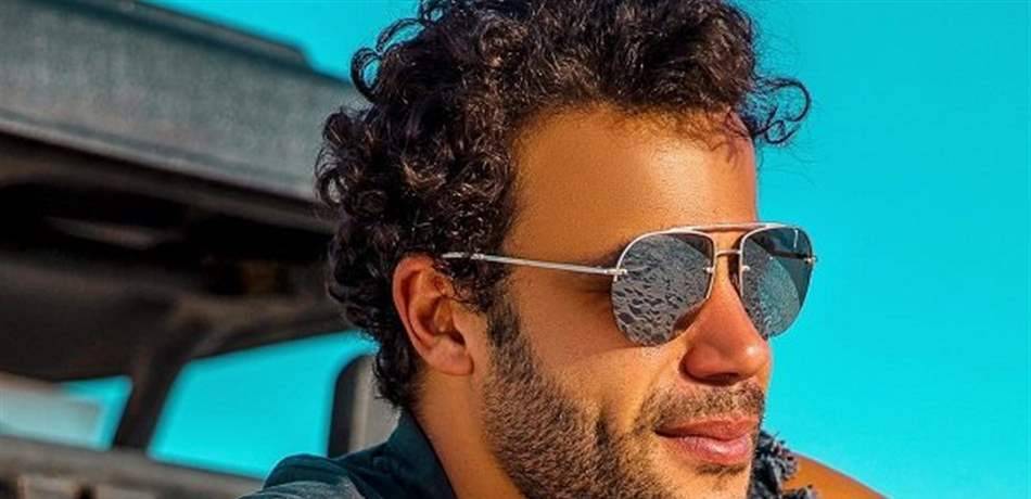 محمد إمام يثير ضجة بصورة على "فيسبوك": أريد شابة لبنانية من جيلي!