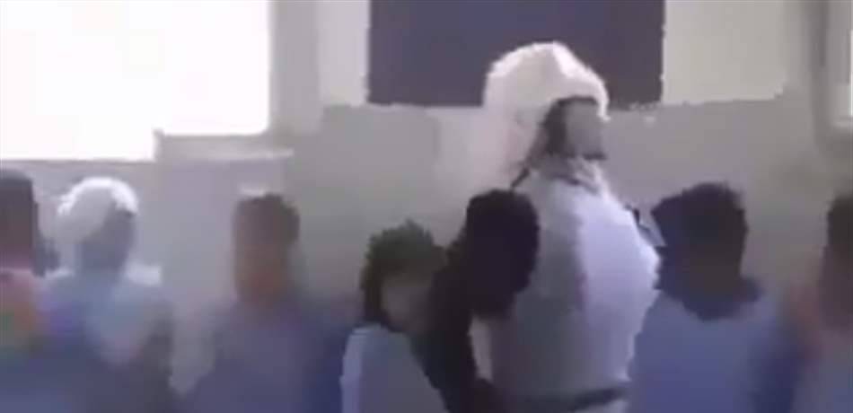 بالفيديو..معلمة تضرب التلاميذ بعنف..و شهيّب يوضح