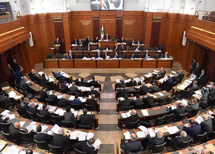 اقرار 17 مشروعا واقتراحاً... ومهلة شهر للحكومة لقانون البترول البري