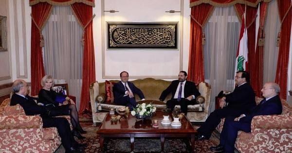 هولاند في "بيت الوسط" وعرض للأوضاع مع الحريري