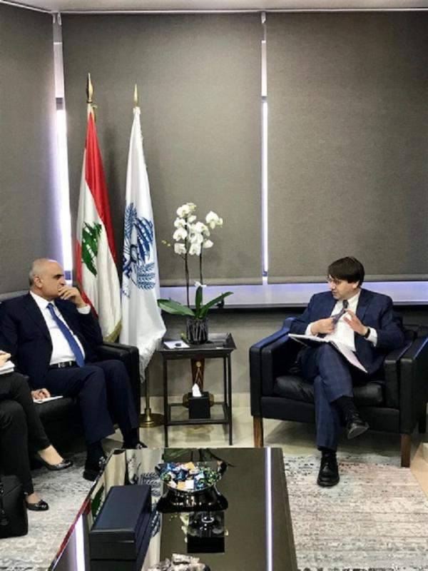 خليل بحث مع رئيس بعثة النقد الدولي الى لبنان تخفيض عجز الموازنة وضرورة العمل على إيجاد إيرادات جديدة للدولة