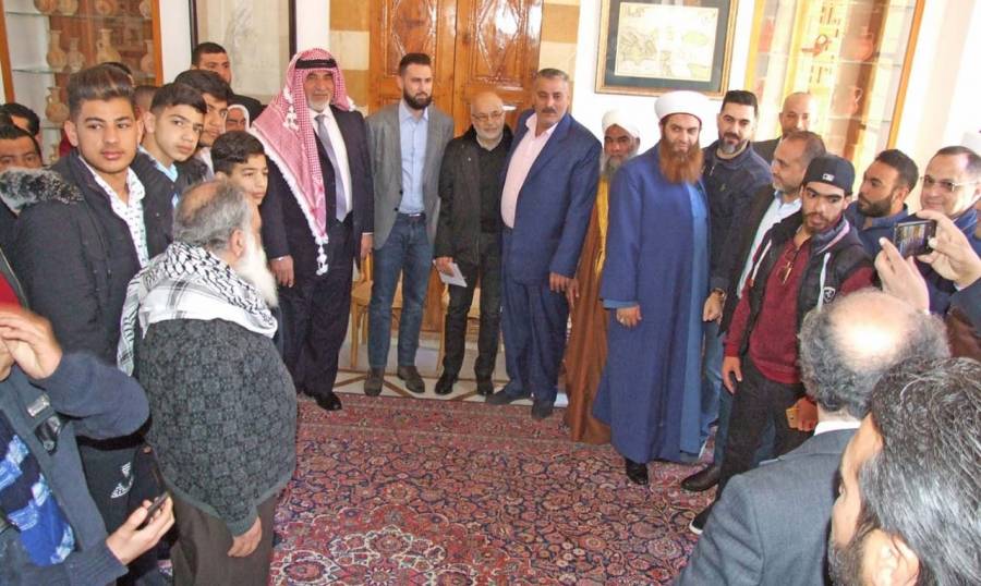 تيمور جنبلاط عرض شؤونا خدماتية مع وفود شعبية في المختارة