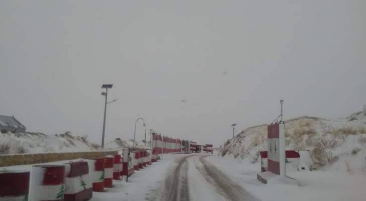 طريق كفرذبيان حدث بعلبك مقطوعة والطريق إلى مراكز التزلج في كفرذبيان سالكة